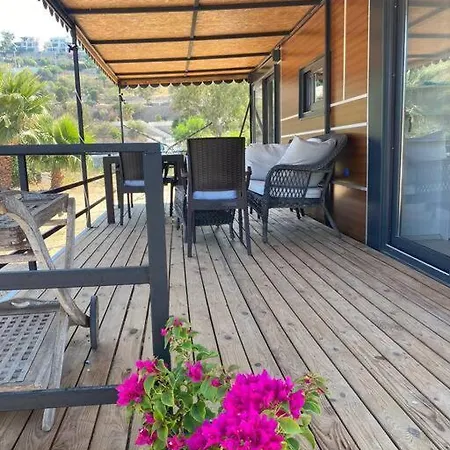 Bodrum-ortakentte Denize Sifir Kucuk Ev Nyaraló