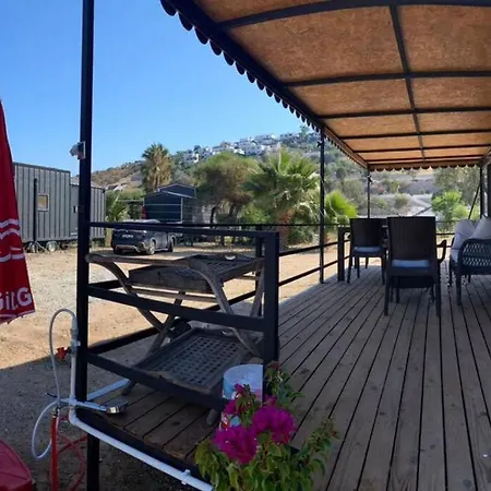 Bodrum-ortakentte Denize Sifir Kucuk Ev Бодрум